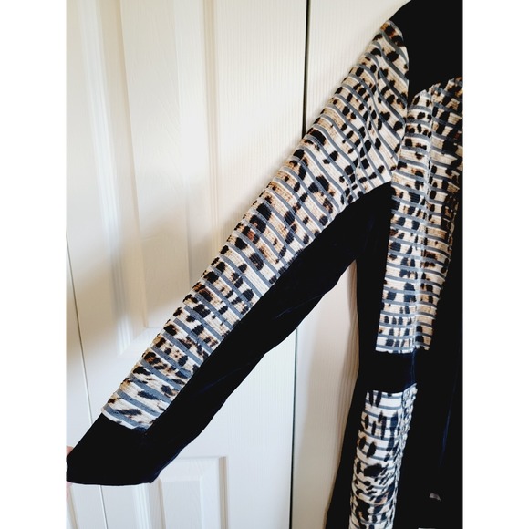 Chico's Travelers 2 Stretch Long Slv‎ Open Cardigan Jacket Top L Blk Anim Prnt - Picture 6 of 9